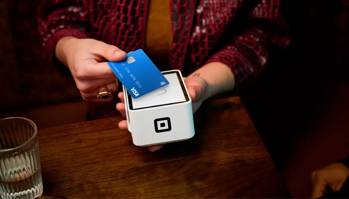 What is Credit Card Processing and How Does it Work? Square