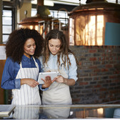 Food & Beverage Staffing Guide: Tips to Run, Grow and Train Your Team