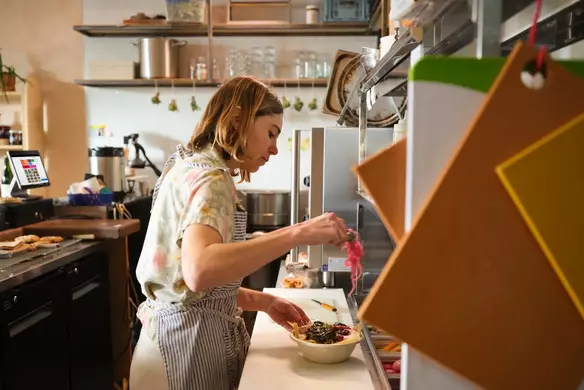 How to Stage a Restaurant Soft Opening