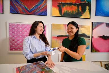 How To Decide Between Traditional Banking vs Digital Banking for Your Business