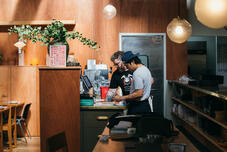 Smarter Tables, Happier Guests: How OpenTable and Square Are Reinventing Restaurant Efficiency