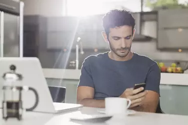 How to Invoice for Services on Any Device (with Photos)