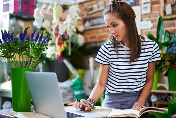 9 Ways to Transform Your Online Store for the Festive Season