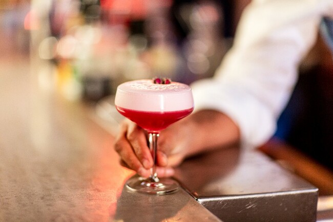 From Cocktails to Mocktails: Restaurants Are Adapting to Alcohol-Free Trends