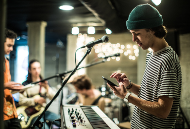 Universal Music Posts Strong Quarter While Firing Off Fighting Words on AI