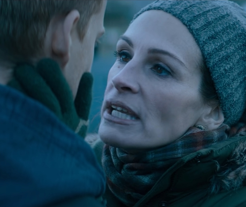 alt="Julia Roberts comforts her son in Ben Is Back"