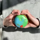 À mesure qu’elles grandissent, comment les entreprises Oh Doughnuts et Good Fortune Barbershop de Winnipeg soutiennent les activités locales et favorisent la durabilité