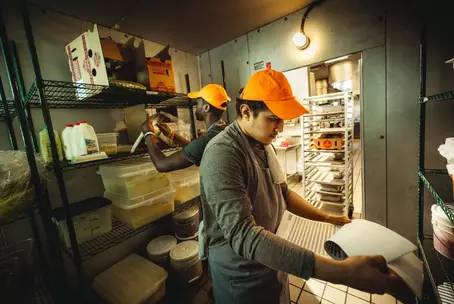 Guide des meilleures pratiques de gestion des stocks d’un restaurant