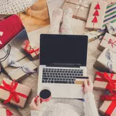 7 Holiday Marketing Tips to Create an Online Holiday Experience