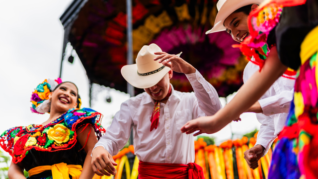 MiEspañol Genre Pack™ – You’re The Cultural Connector!